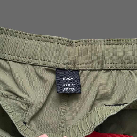 RVCA Mens Civic Hybrid Shorts Green Size XL GUC M2011RCH - Picture 2 of 9